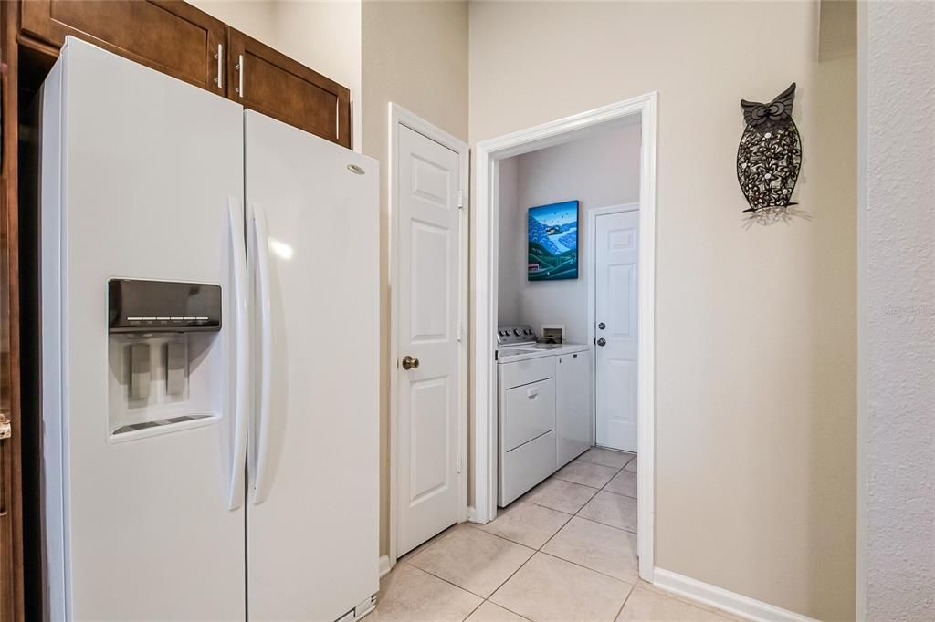 For Sale: $399,999 (3 beds, 2 baths, 1664 Square Feet)