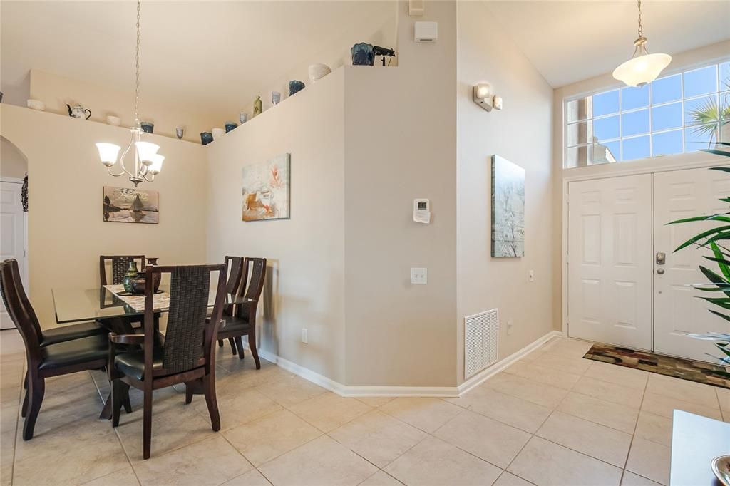 For Sale: $399,999 (3 beds, 2 baths, 1664 Square Feet)