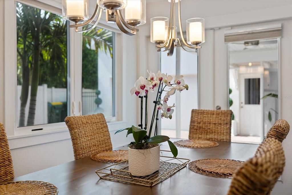 En Venta: $1,899,000 (4 camas, 4 baños, 2293 Pies cuadrados)