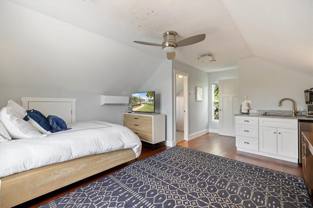 En Venta: $1,899,000 (4 camas, 4 baños, 2293 Pies cuadrados)