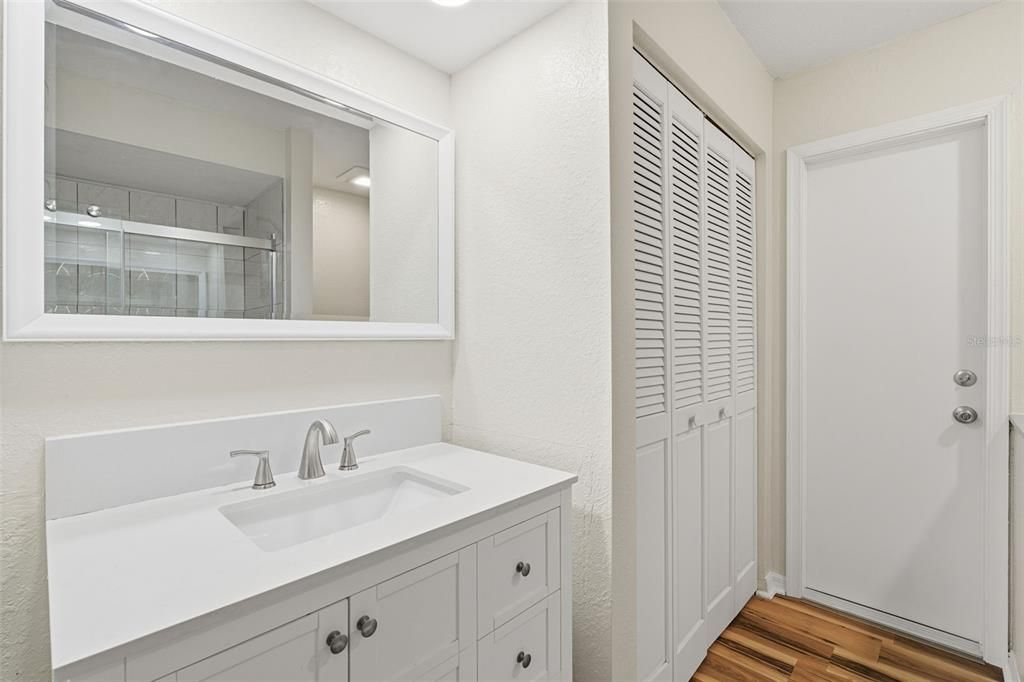 For Sale: $260,000 (3 beds, 2 baths, 1250 Square Feet)