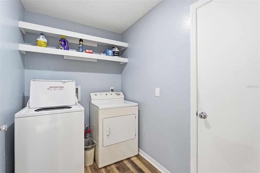 For Sale: $260,000 (3 beds, 2 baths, 1250 Square Feet)