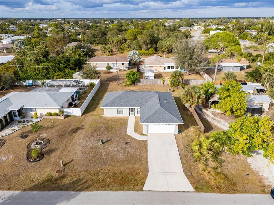 For Sale: $260,000 (3 beds, 2 baths, 1250 Square Feet)