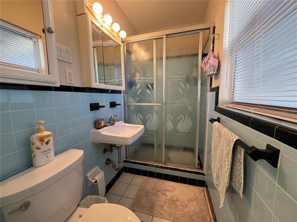 На продажу: $275,000 (3 спален, 2 ванн, 1443 Квадратных фут)