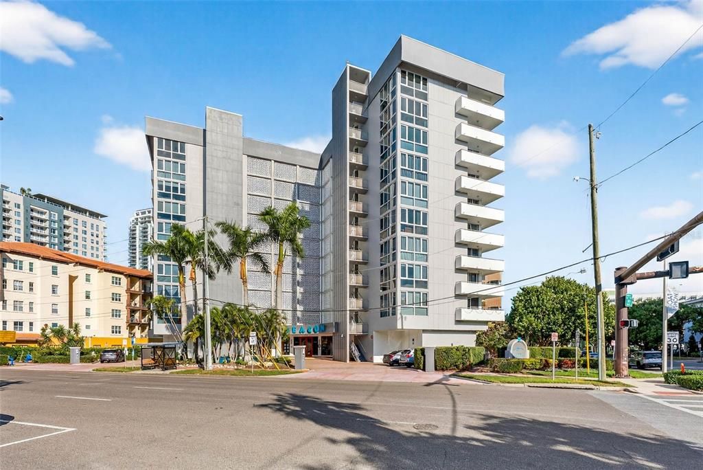 待售: $259,900 (1 贝兹, 1 浴室, 489 平方英尺)