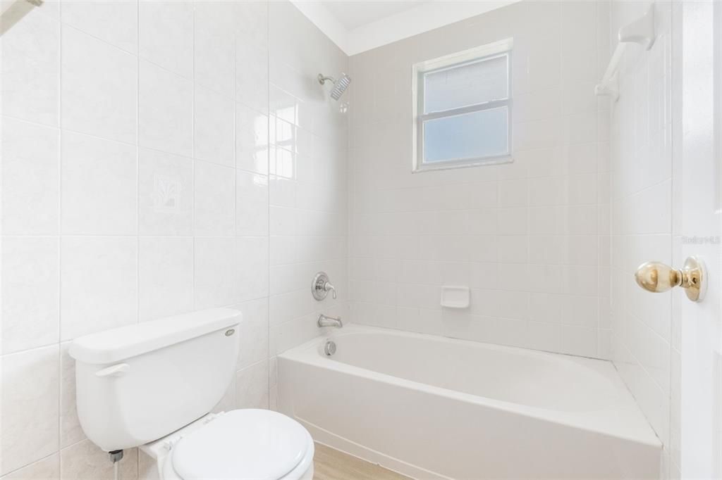 En Venta: $415,000 (4 camas, 2 baños, 2847 Pies cuadrados)