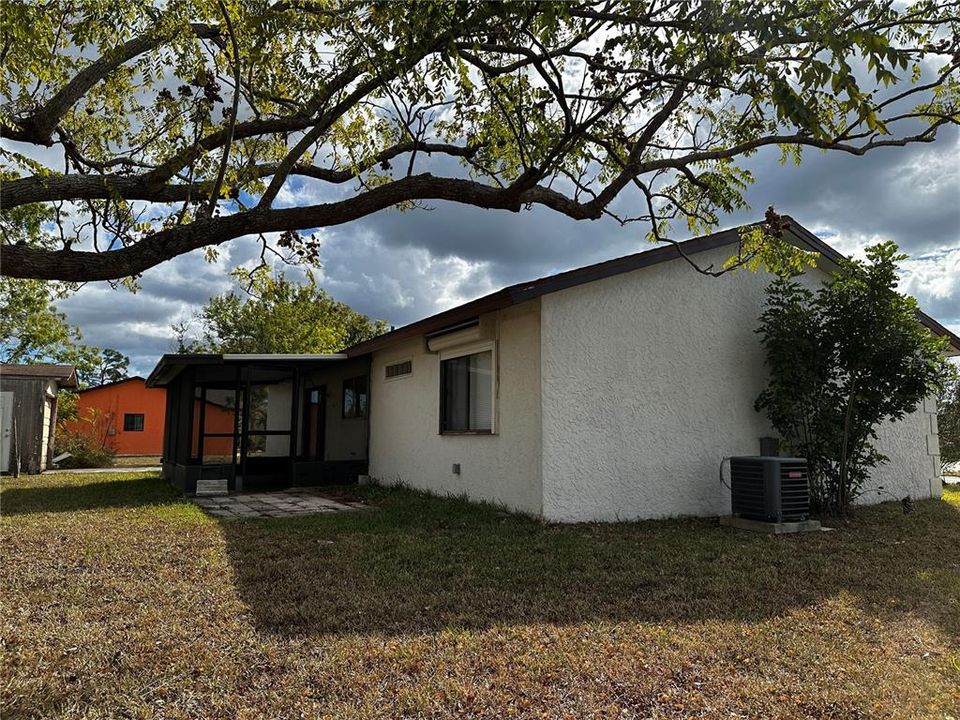 В аренду: $1,550 (3 спален, 2 ванн, 899 Квадратных фут)