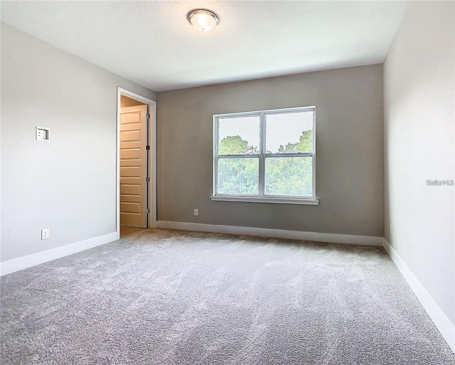 For Sale: $340,000 (3 beds, 2 baths, 1704 Square Feet)