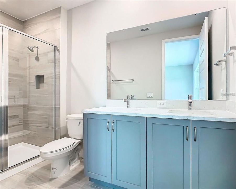 For Sale: $340,000 (3 beds, 2 baths, 1704 Square Feet)