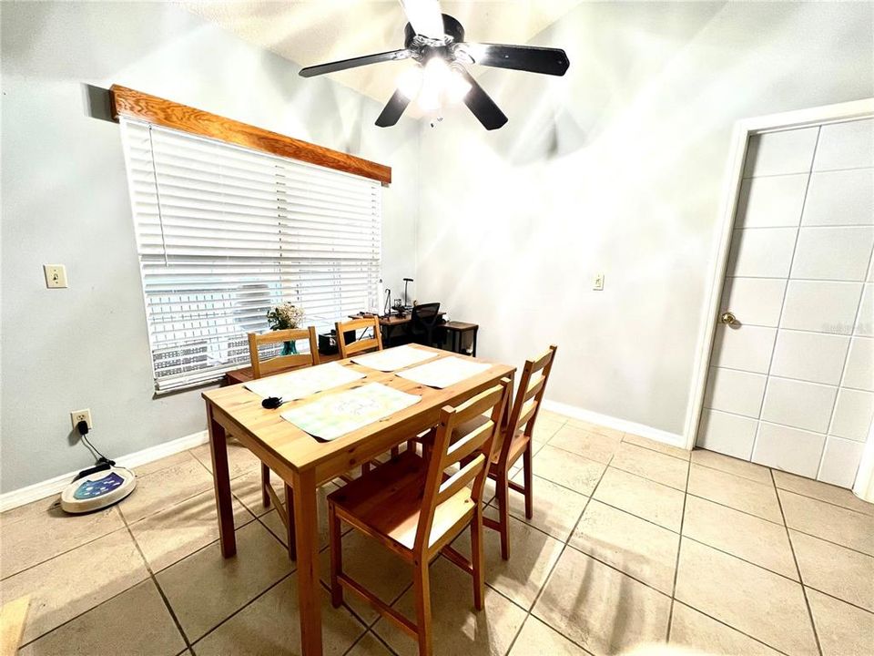 For Sale: $379,000 (3 beds, 2 baths, 1409 Square Feet)