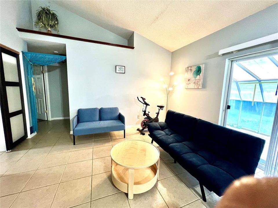 For Sale: $379,000 (3 beds, 2 baths, 1409 Square Feet)