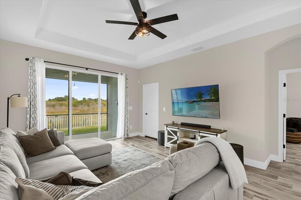 For Sale: $375,000 (3 beds, 2 baths, 1678 Square Feet)