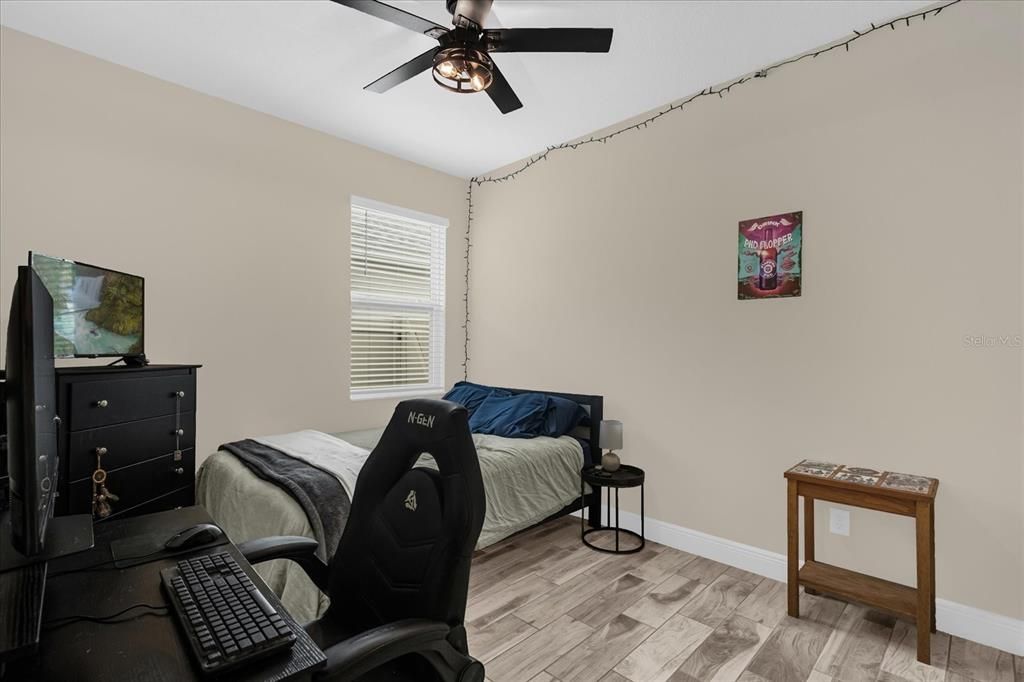 For Sale: $375,000 (3 beds, 2 baths, 1678 Square Feet)