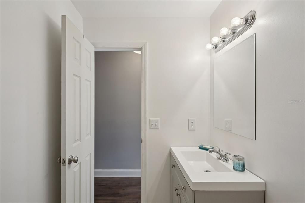 На продажу: $290,000 (3 спален, 2 ванн, 1424 Квадратных фут)