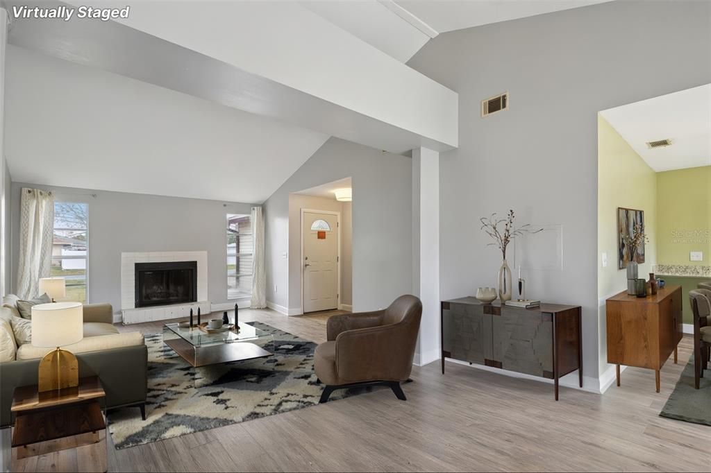 На продажу: $290,000 (3 спален, 2 ванн, 1424 Квадратных фут)