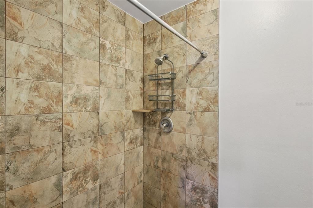 На продажу: $290,000 (3 спален, 2 ванн, 1424 Квадратных фут)