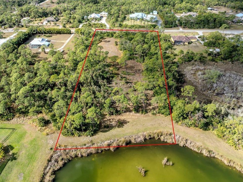 待售: $615,000 (4.03 acres)