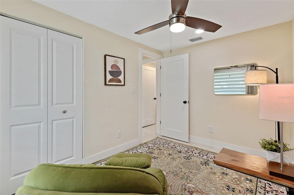 En Venta: $545,000 (3 camas, 2 baños, 2045 Pies cuadrados)