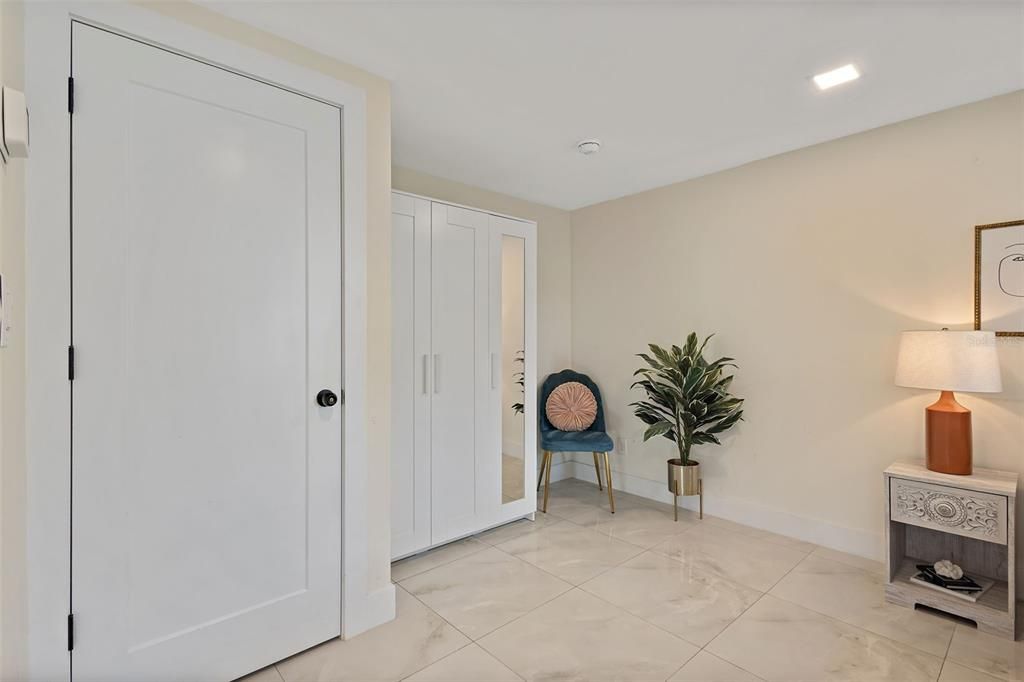 En Venta: $545,000 (3 camas, 2 baños, 2045 Pies cuadrados)