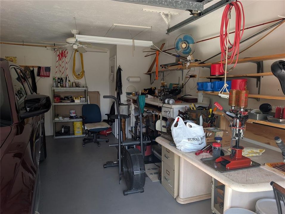 На продажу: $220,000 (2 спален, 1 ванн, 1450 Квадратных фут)