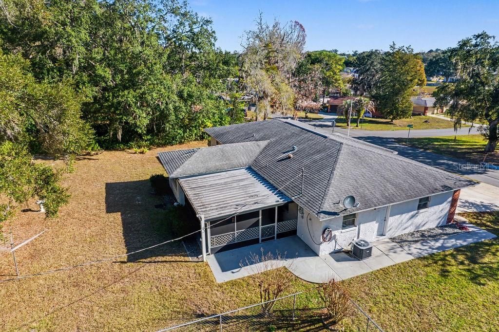 На продажу: $220,000 (2 спален, 1 ванн, 1450 Квадратных фут)