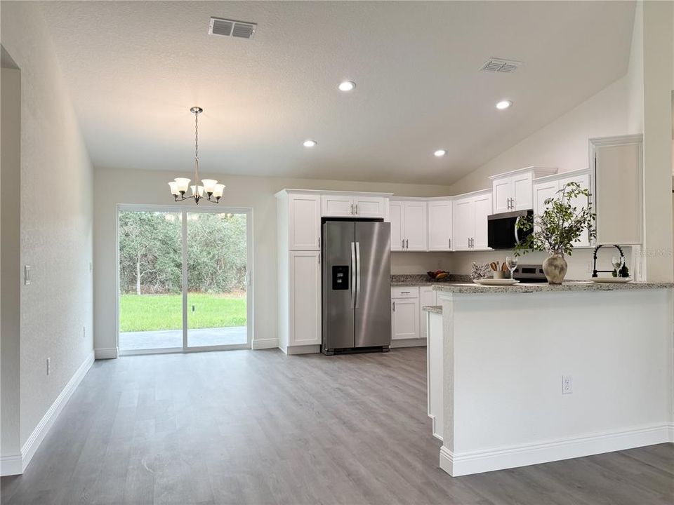 En Venta: $229,900 (3 camas, 2 baños, 1324 Pies cuadrados)