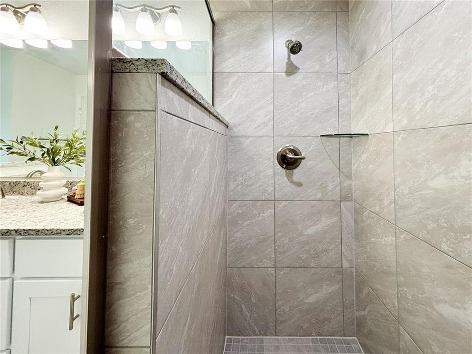 En Venta: $229,900 (3 camas, 2 baños, 1324 Pies cuadrados)