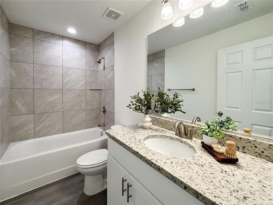 En Venta: $229,900 (3 camas, 2 baños, 1324 Pies cuadrados)