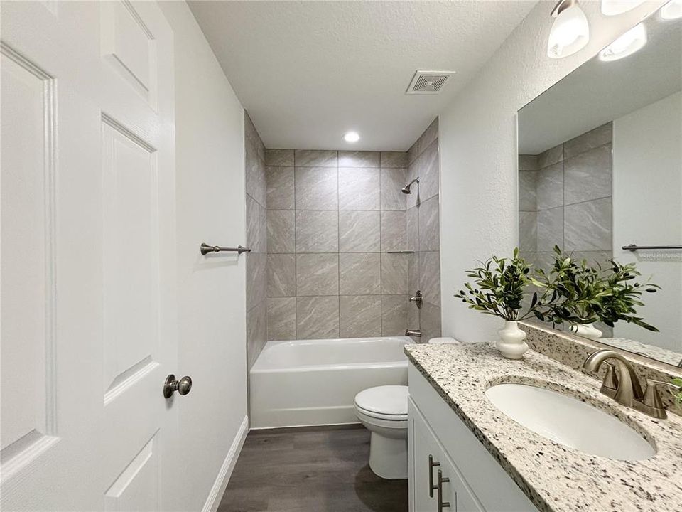 En Venta: $229,900 (3 camas, 2 baños, 1324 Pies cuadrados)