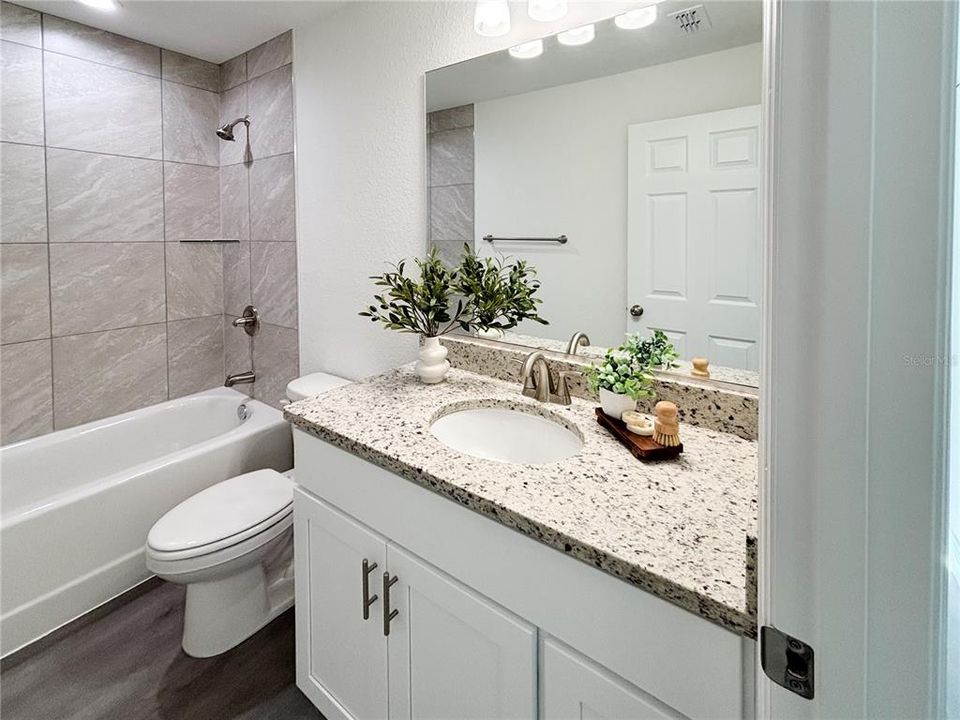 En Venta: $229,900 (3 camas, 2 baños, 1324 Pies cuadrados)