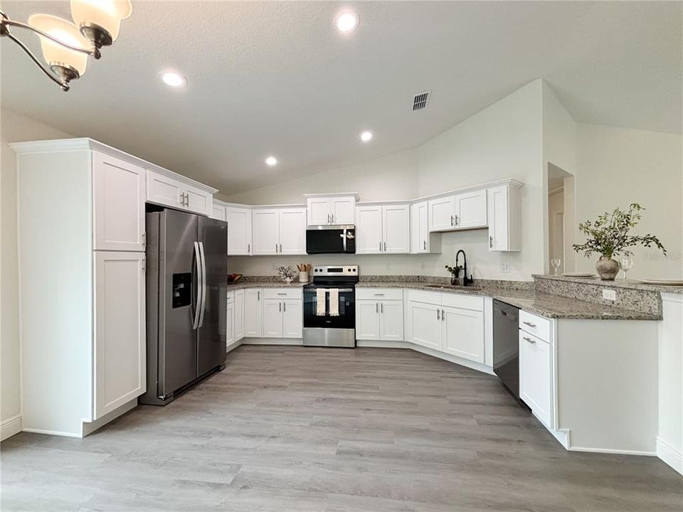 En Venta: $229,900 (3 camas, 2 baños, 1324 Pies cuadrados)