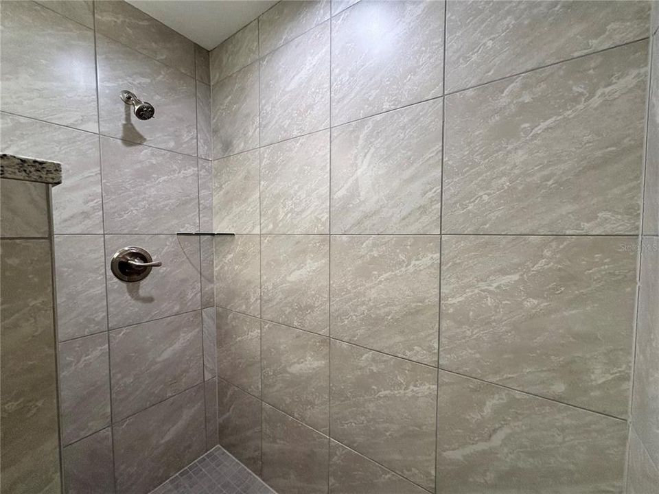 En Venta: $229,900 (3 camas, 2 baños, 1324 Pies cuadrados)