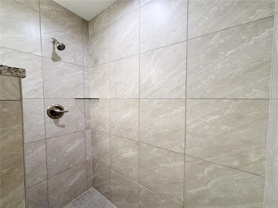 En Venta: $229,900 (3 camas, 2 baños, 1324 Pies cuadrados)