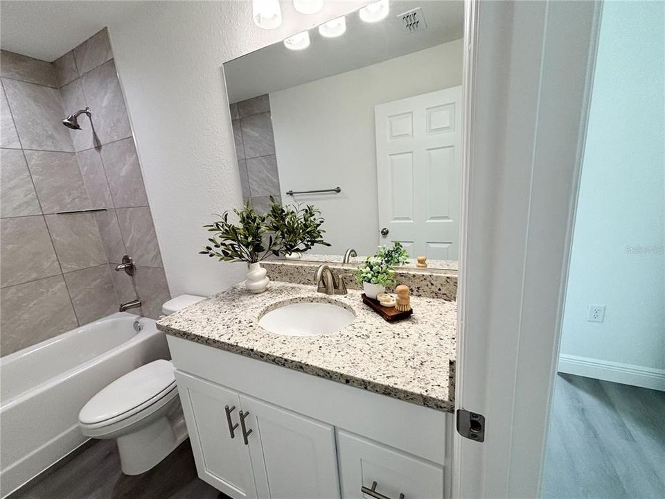 En Venta: $229,900 (3 camas, 2 baños, 1324 Pies cuadrados)