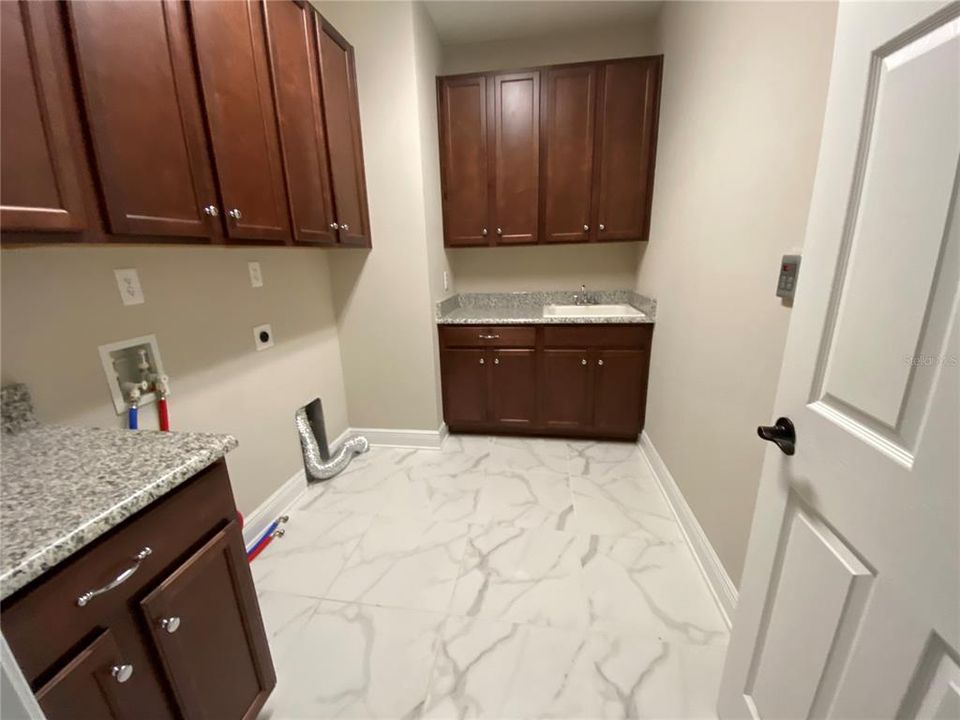 В аренду: $3,000 (4 спален, 3 ванн, 2874 Квадратных фут)