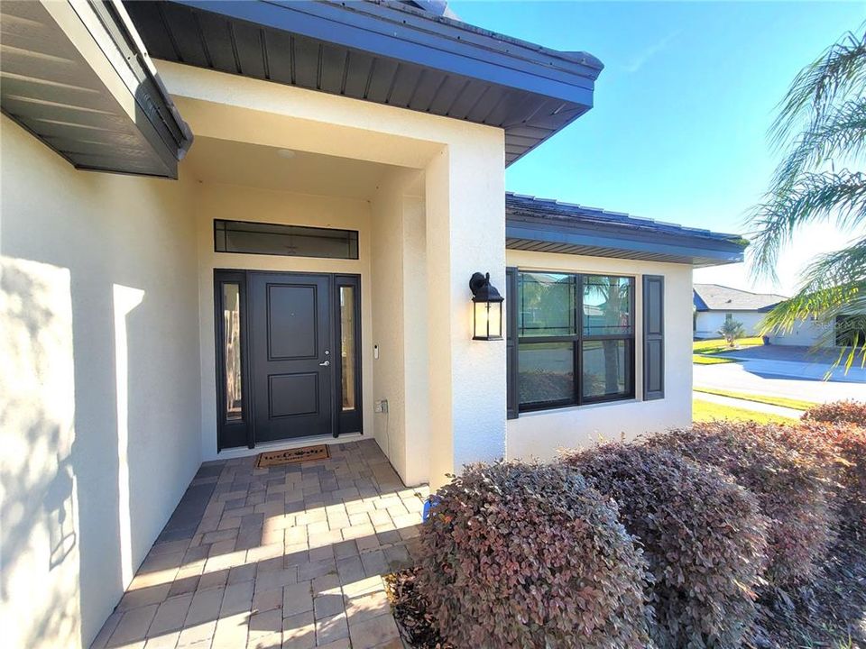 For Rent: $2,500 (4 beds, 2 baths, 1820 Square Feet)