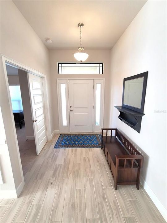 For Rent: $2,500 (4 beds, 2 baths, 1820 Square Feet)