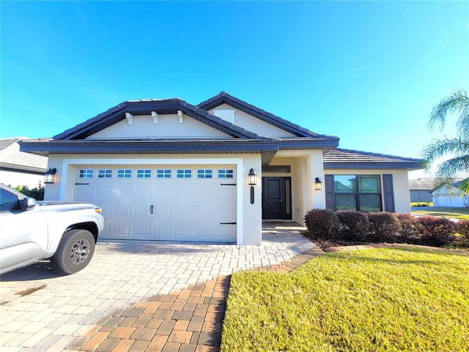 For Rent: $2,500 (4 beds, 2 baths, 1820 Square Feet)