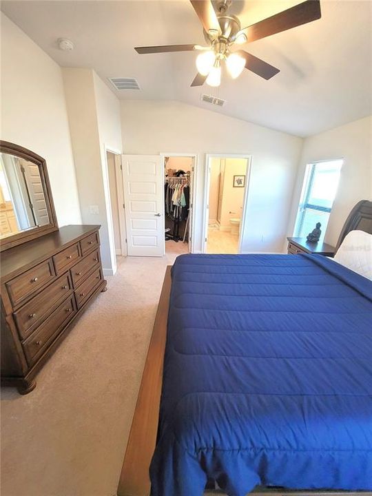 For Rent: $2,500 (4 beds, 2 baths, 1820 Square Feet)