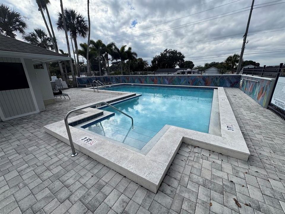 For Sale: $155,000 (2 beds, 2 baths, 973 Square Feet)