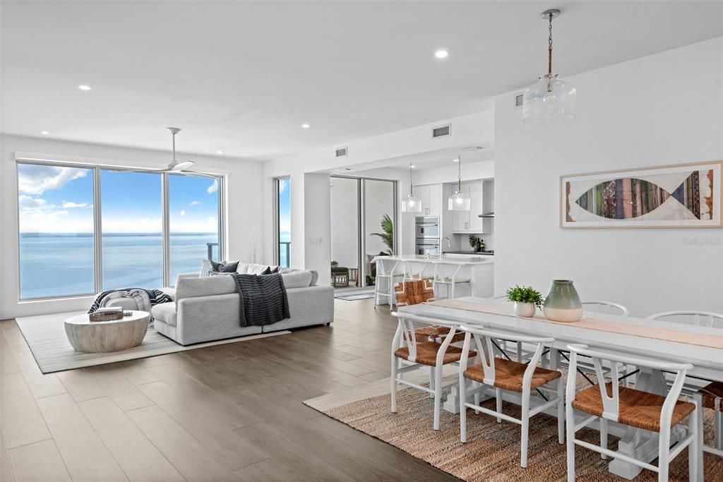 En Venta: $1,995,000 (2 camas, 3 baños, 2176 Pies cuadrados)