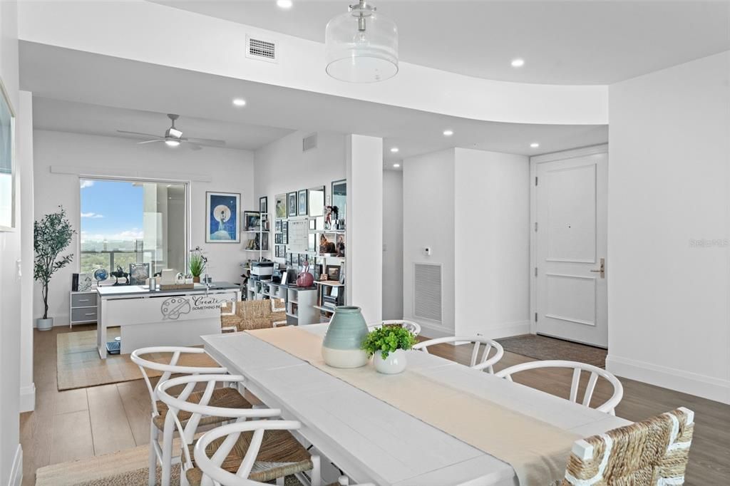 En Venta: $1,995,000 (2 camas, 3 baños, 2176 Pies cuadrados)