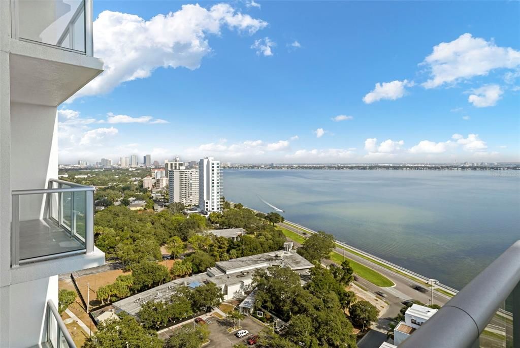 En Venta: $1,995,000 (2 camas, 3 baños, 2176 Pies cuadrados)