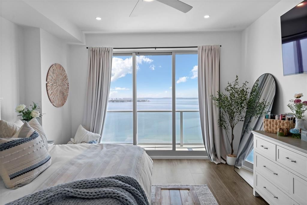 En Venta: $1,995,000 (2 camas, 3 baños, 2176 Pies cuadrados)