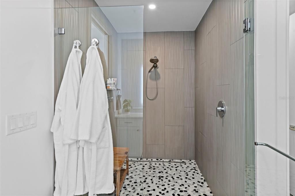 En Venta: $1,995,000 (2 camas, 3 baños, 2176 Pies cuadrados)