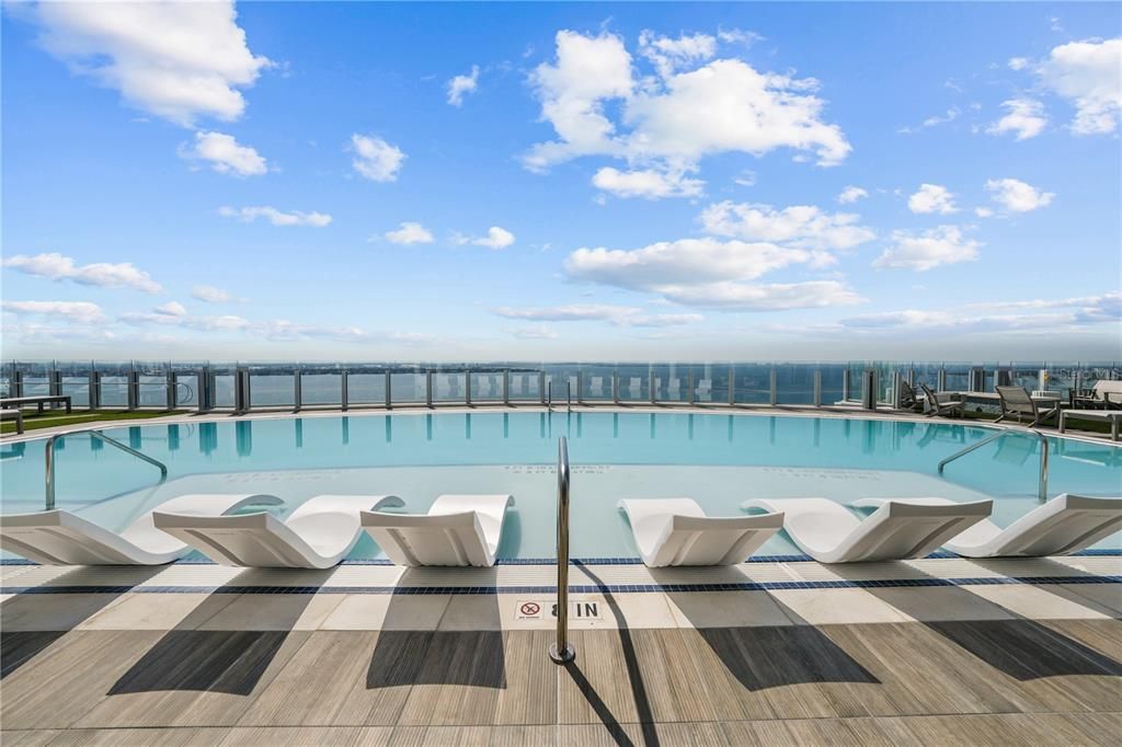 En Venta: $1,995,000 (2 camas, 3 baños, 2176 Pies cuadrados)