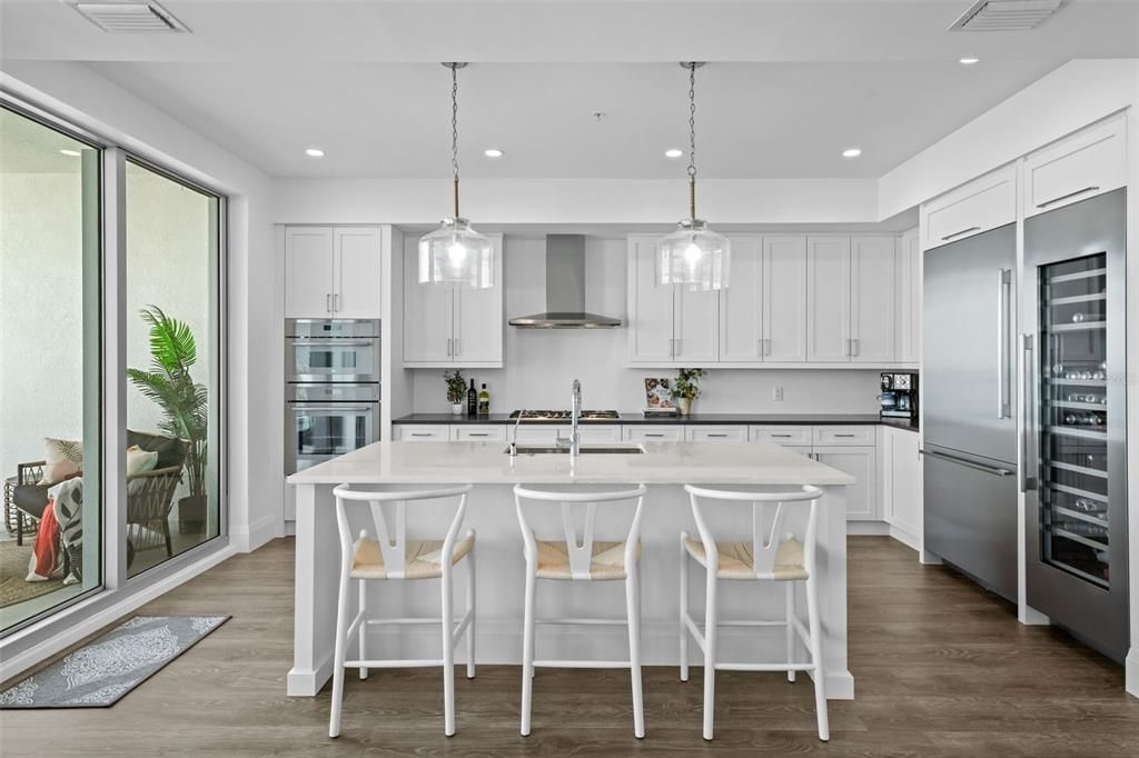 En Venta: $1,995,000 (2 camas, 3 baños, 2176 Pies cuadrados)