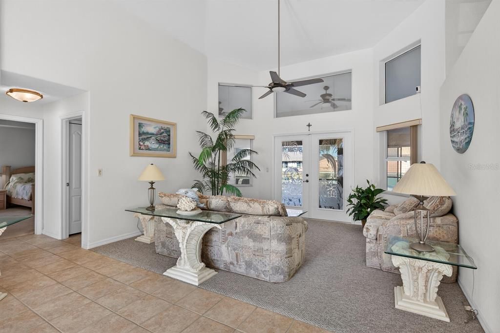 待售: $795,000 (4 贝兹, 2 浴室, 2330 平方英尺)