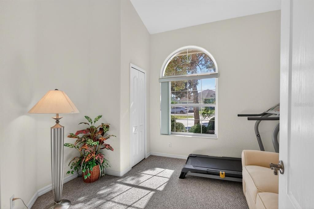 待售: $795,000 (4 贝兹, 2 浴室, 2330 平方英尺)