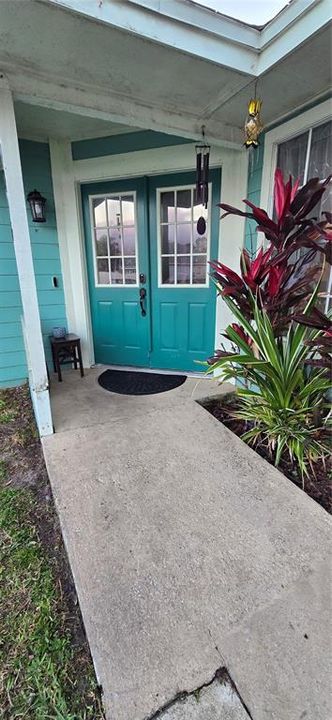 For Sale: $335,000 (3 beds, 2 baths, 1311 Square Feet)